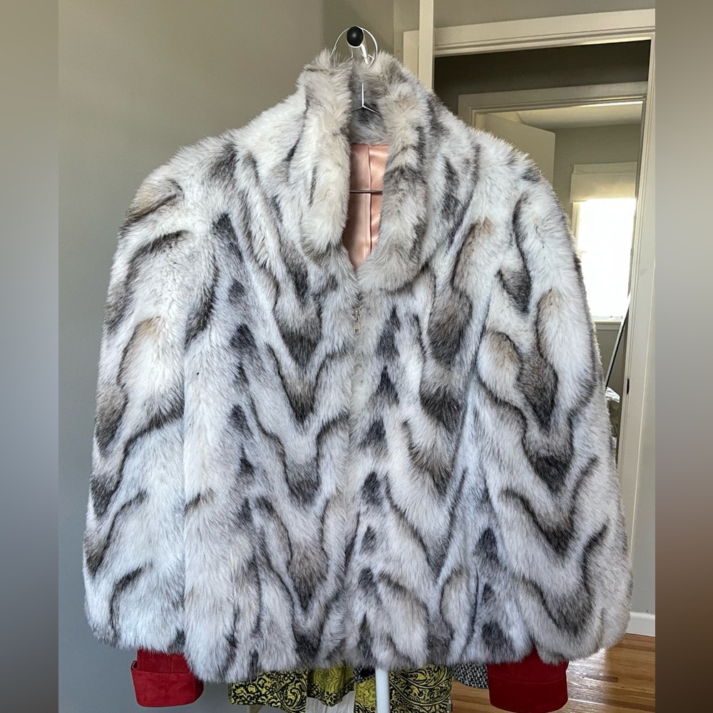 VINTAGE FAUX FUR JACKET
